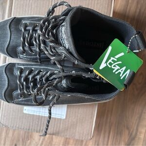 Skechers Beige Rugged Sole Sneakers